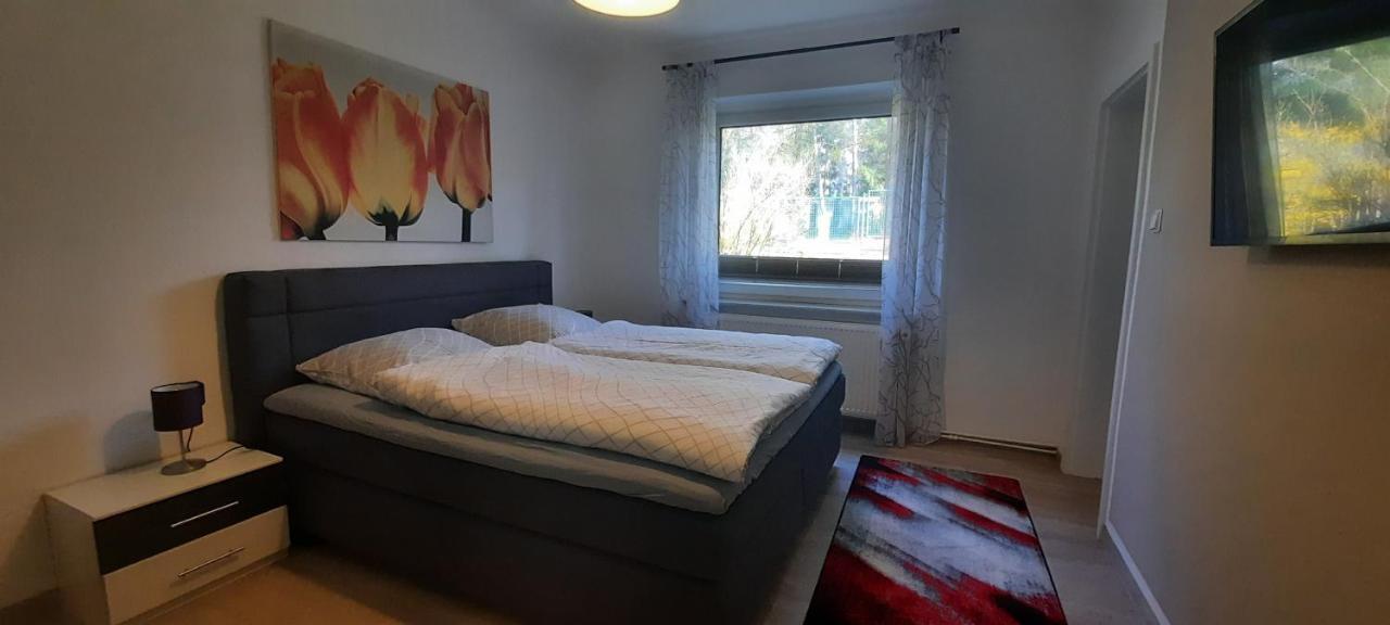Ferienhaus Im Gruenen/Monteurzimmer Oranienburg Εξωτερικό φωτογραφία